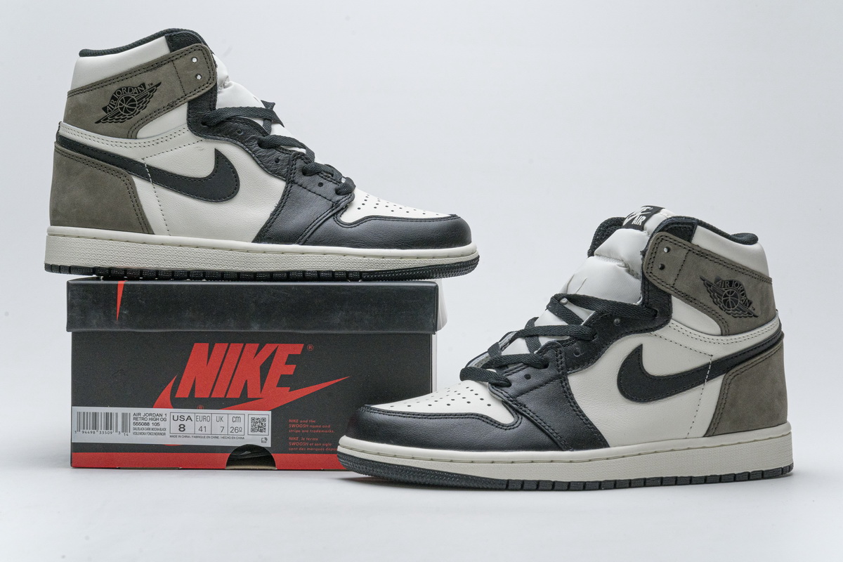 Air Jordan 1 Retro High OG ‘Dark Mocha’ - view 1