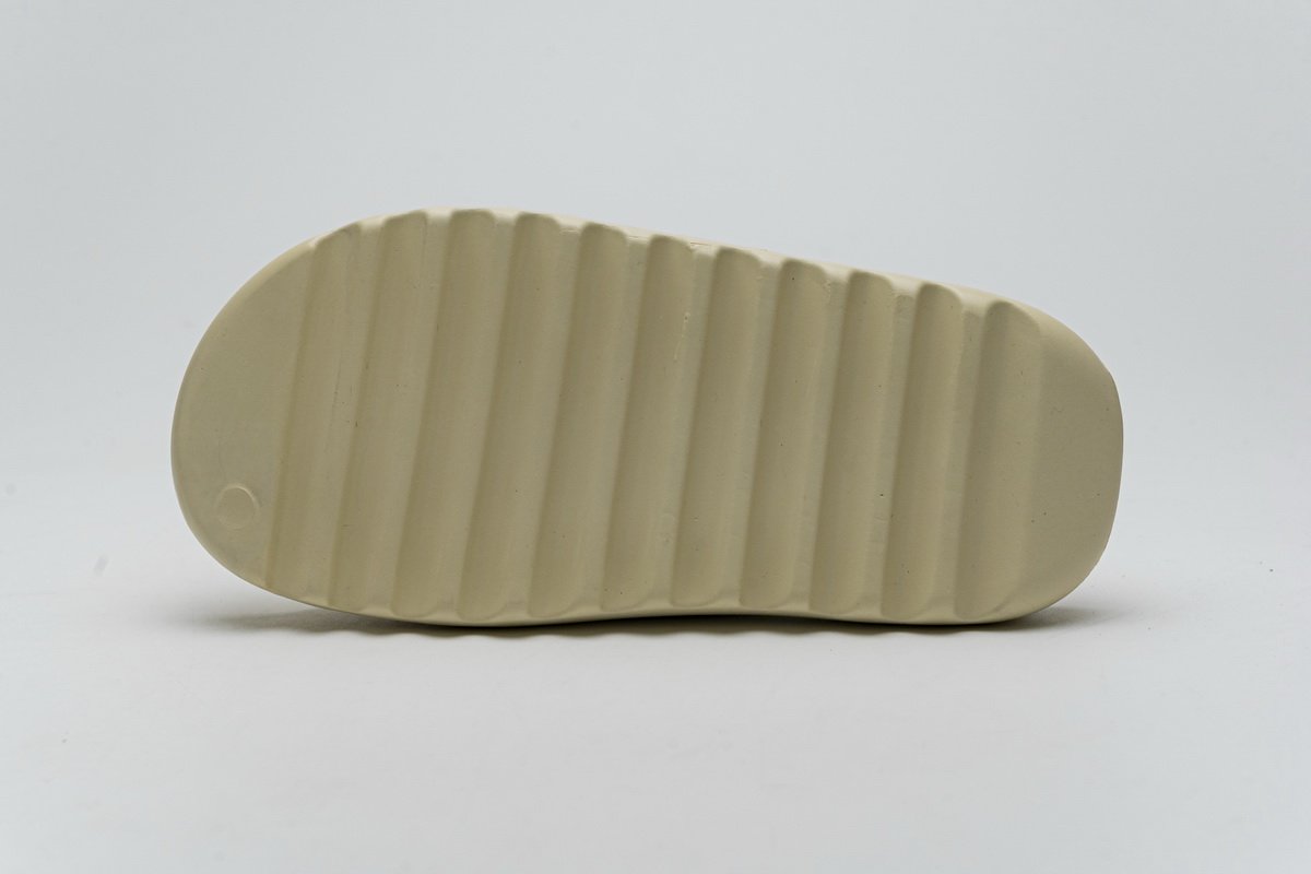 coco-FW6345 adidas Yeezy Slide “BONE” - view 9