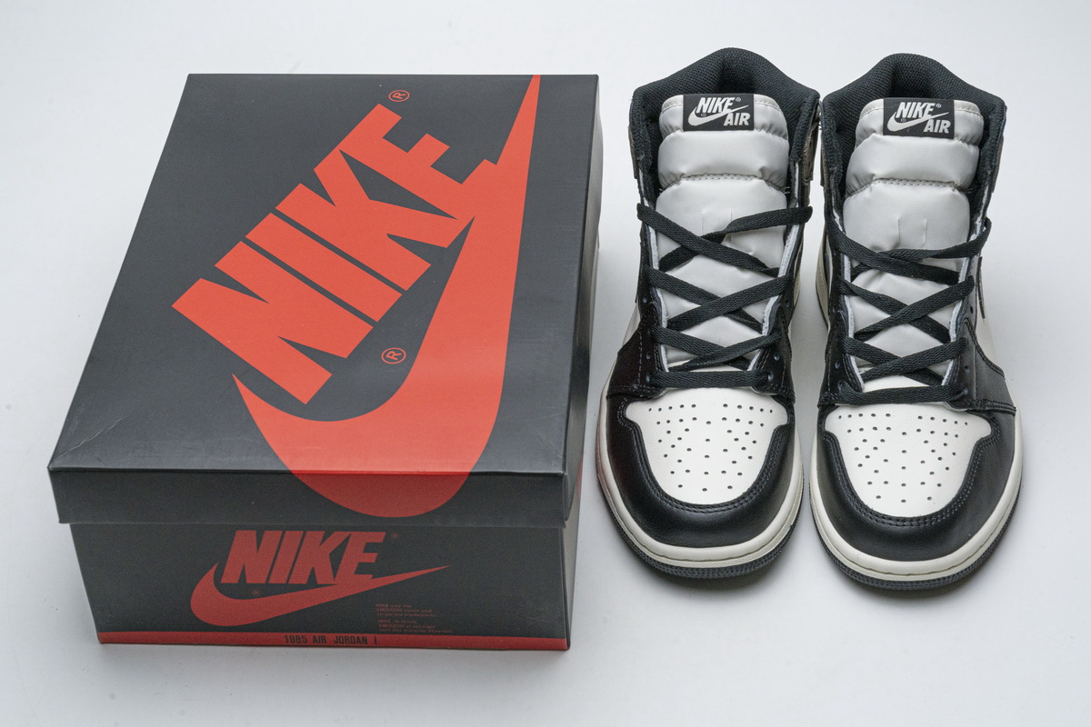 Air Jordan 1 Retro High OG ‘Dark Mocha’ - view 2