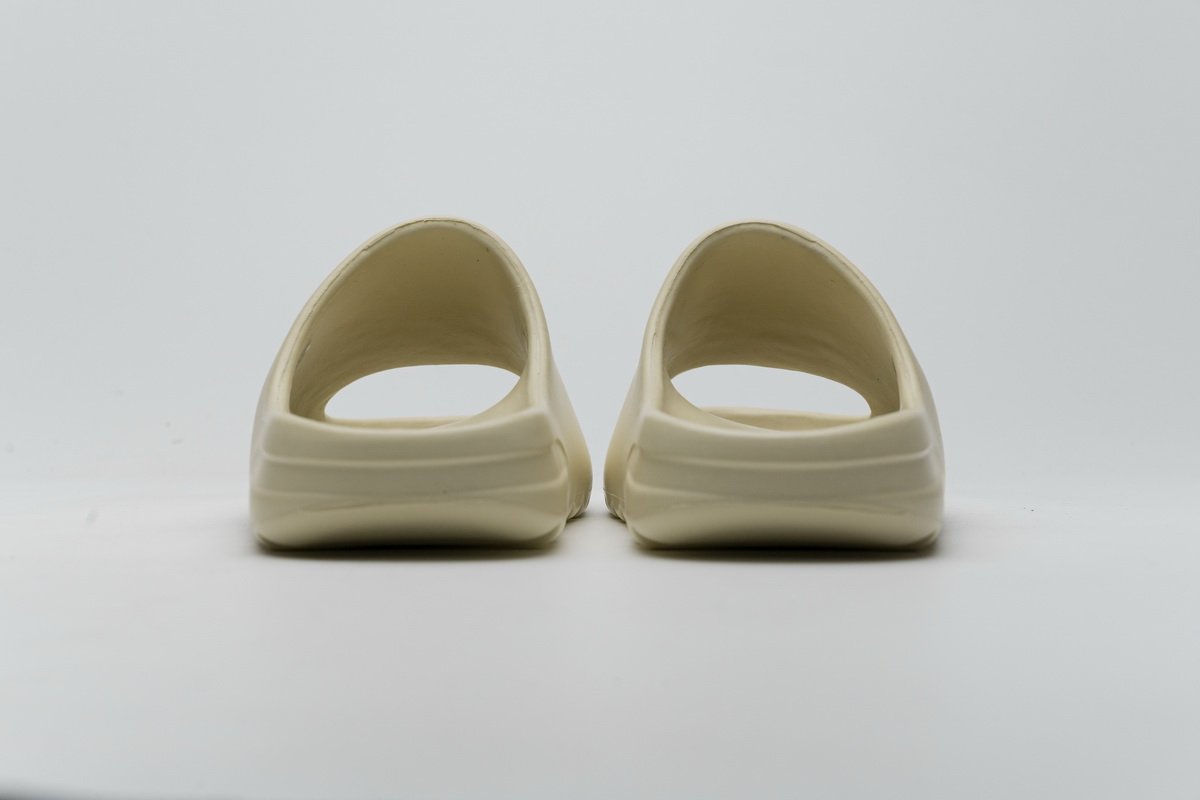coco-FW6345 adidas Yeezy Slide “BONE” - view 6