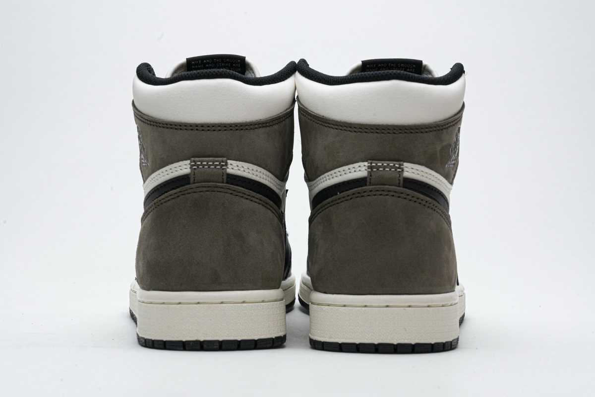 Air Jordan 1 Retro High OG ‘Dark Mocha’ - view 8