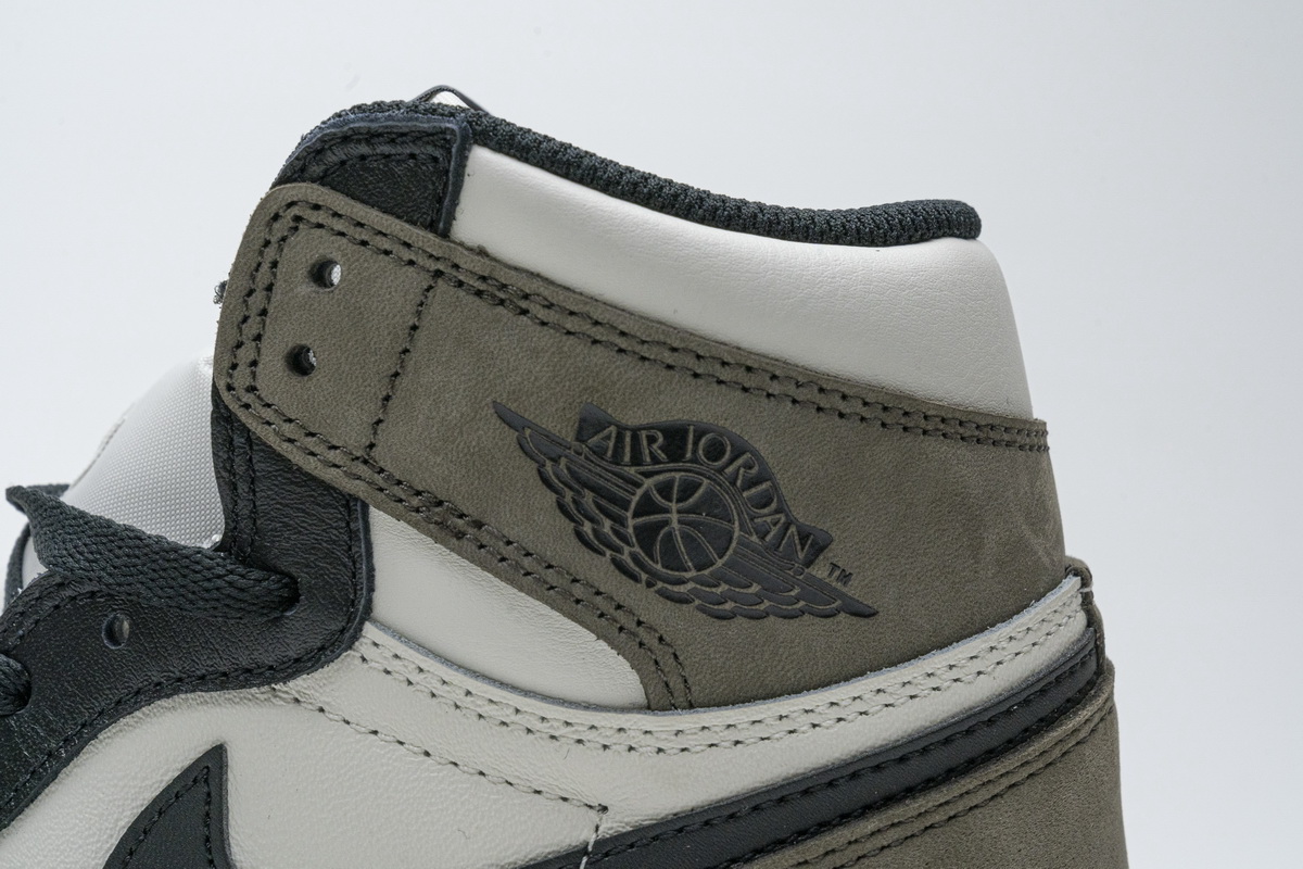 Air Jordan 1 Retro High OG ‘Dark Mocha’ - view 6