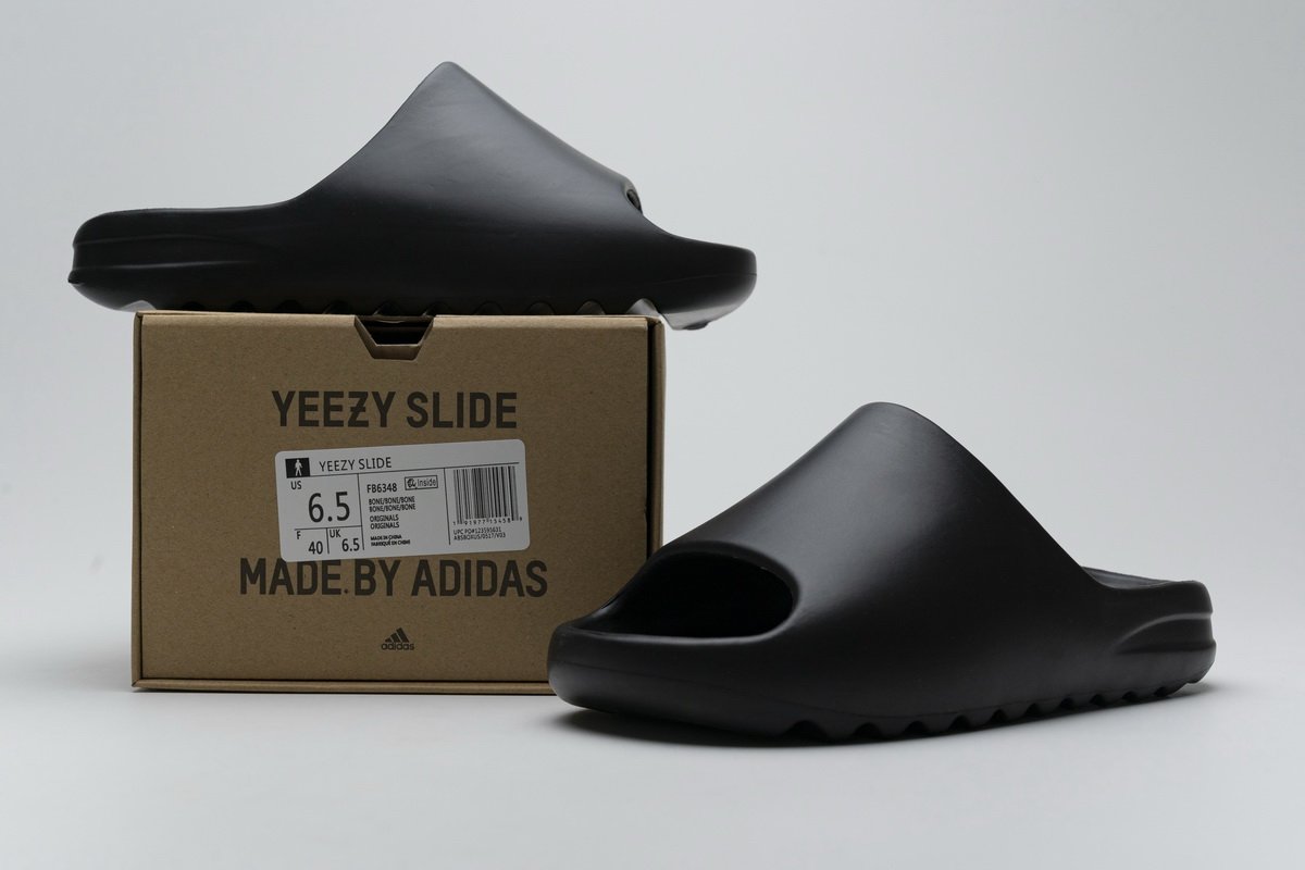 FB6348 adidas Yeezy Slide “Black” - view 1